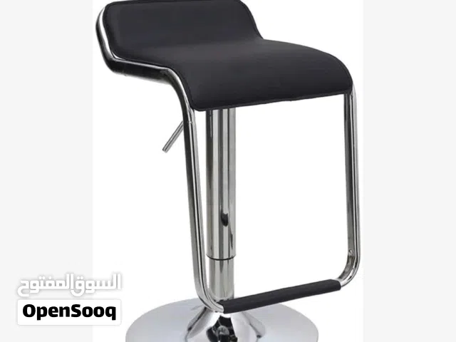 كرسي ستول مودرن باللون الاسود والفضي المميز