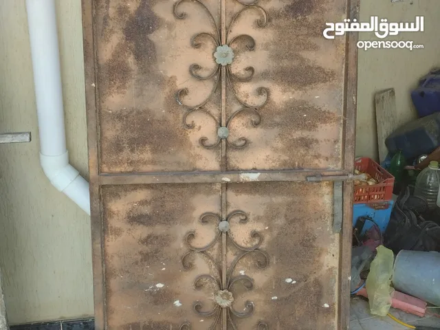 أبواب حديد للبيع المكان النجيله