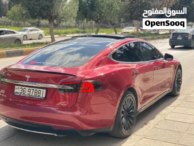 2014 تيسلا موديل S Long Range