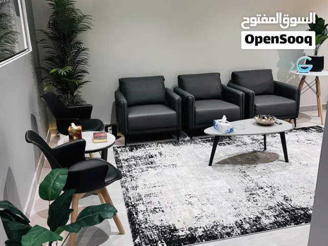 شركة للبيع أدارة مباني وخدمات مع مكتب مجهز للبيع في الفجيرة