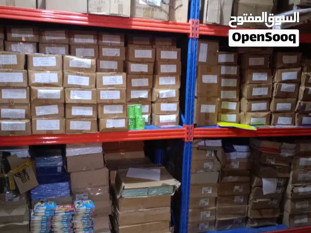 استاند تخزين بضاعة قوي يشيل جميع الاغراض ارتفاع 3متر واخر4متر عرض 2,70 عمق 70سم من الداخل وبسعرممتاز