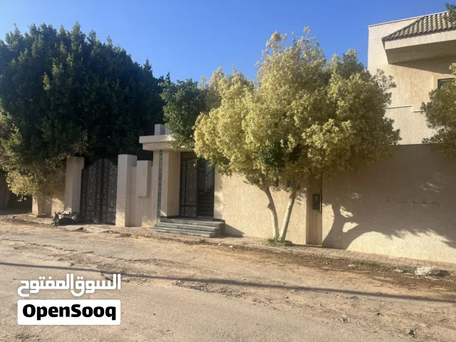 700 m2 Studio Villa for Rent in Tripoli Al-Seyaheyya