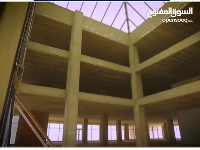 مبني تجاري للبيع في التجمع الخامس لوكيشن مميز جدا بسعر لقطه