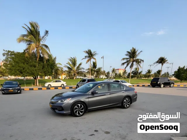 2017 هوندا اكورد EX-L