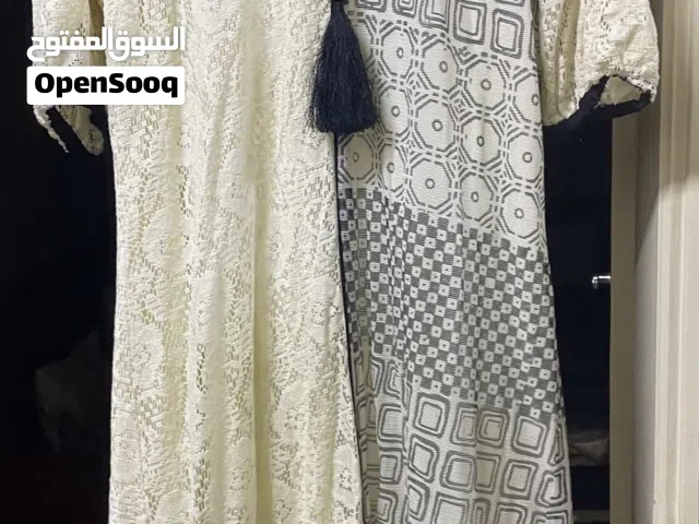 جلابيه لون بيج