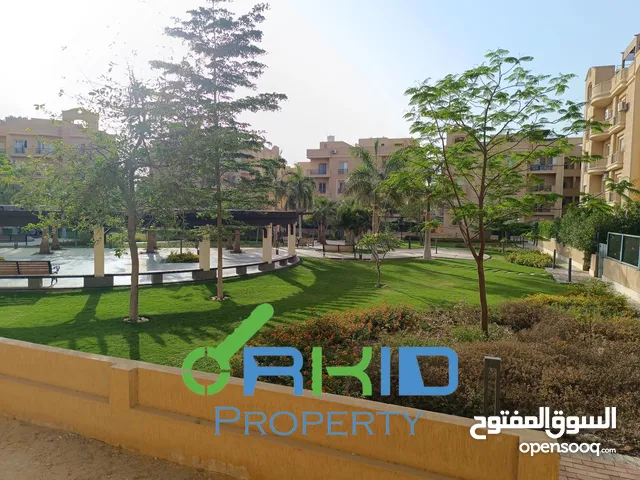 250m2 4 Bedrooms Apartments for Sale in Giza 6th of October