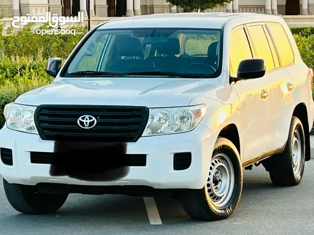 Toyota Land Cruiser 2014 in Muscat