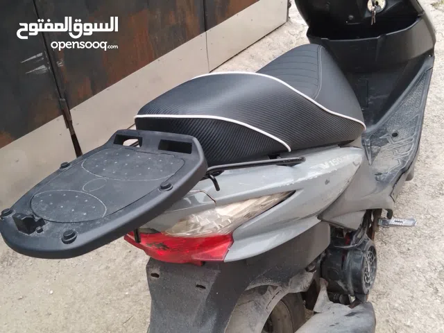 ((150 $)) V 150 AZZO