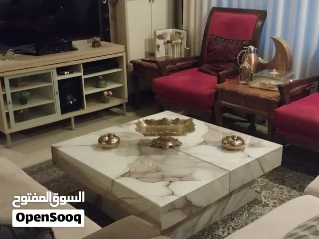 طاولة وسط متحركة