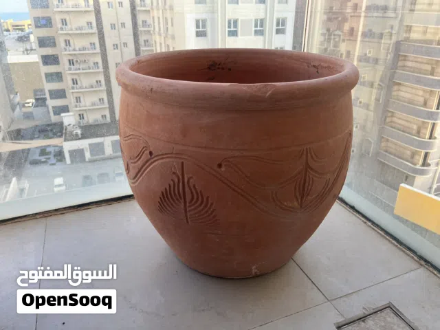 Large clay plant pot