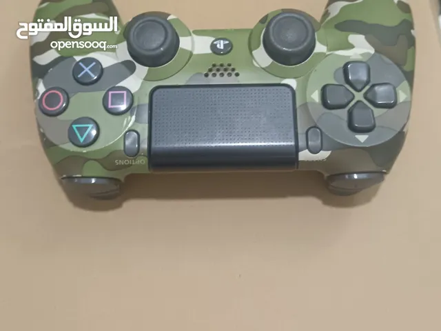 يد سوني بلاستيشن ps4 نظيف جدا لا يوجد أي عيب فيها