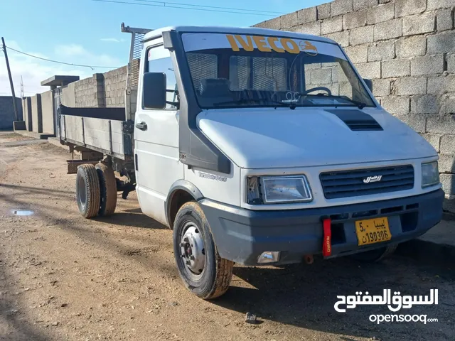 Tipper Iveco 1991 in Tripoli