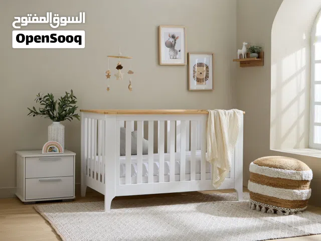 سرير أطفال قابل للتحويل 3 في 1 بارتفاع قابل للتعديل ماركة ليتل بلومرز يصلح لحد 6 سنوات