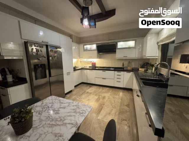 190 m2 3 Bedrooms Apartments for Sale in Amman Khalda