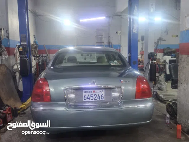 فورد لنكن تاون كار