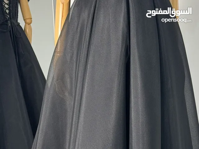 فستان اسود فخم للبيع 900 قياس M/L