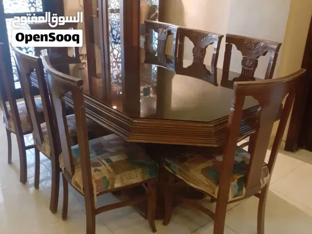 طاولة سفرة 8 كراسي تتكون من 3 قطع كلهم بس    طاولة سفرة + فضية +دنسوار فخمة بسعر لقط