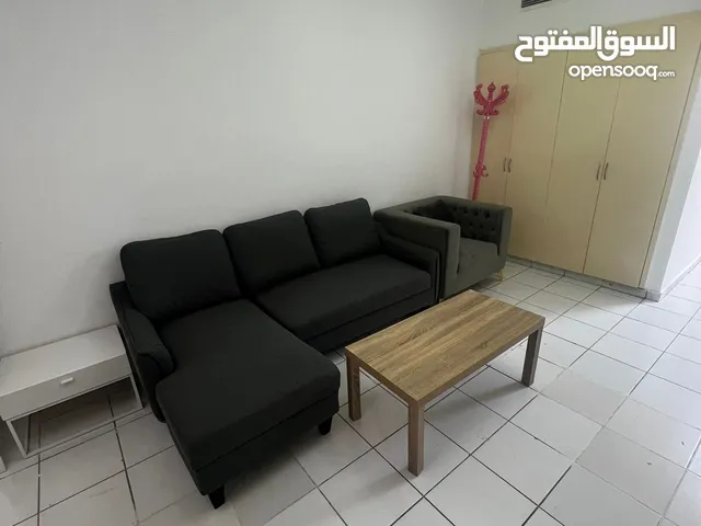 1000 ft Studio Apartments for Rent in Sharjah Al Taawun