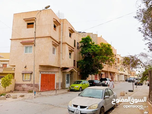2 m2 More than 6 bedrooms Townhouse for Sale in Benghazi Bin Yunus