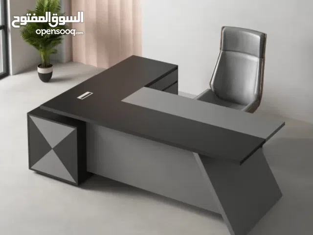 مكتب مدير +جانبية +ادراج +طاولة قهوة هديه والتوصيل مجاني متوفر عدة الوان وموديلات حسب الطلب
