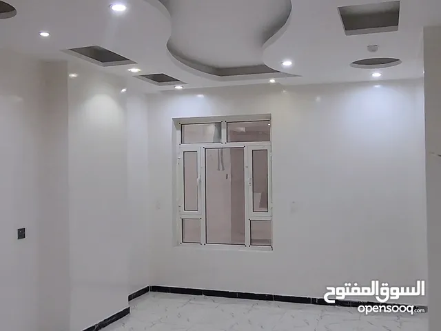 150 m2 4 Bedrooms Apartments for Sale in Sana'a Bayt Baws