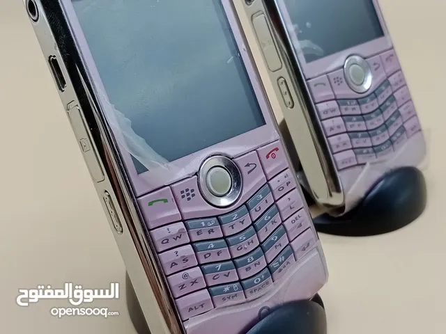 قطعتين بلاك بيري بيرل 8110 زيرووووو بدون اكسسوار انظر باقي الاعلانات تصفيه اكسسوارات اصليه