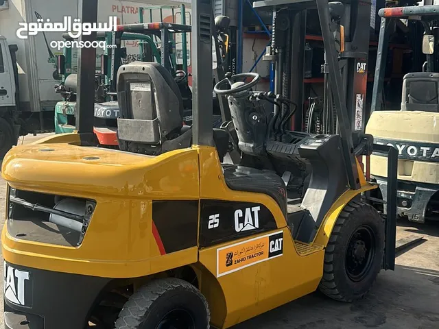 تأجير رافعات شوكية 3طن 4طن 5طن 6طن 7طن 10طن