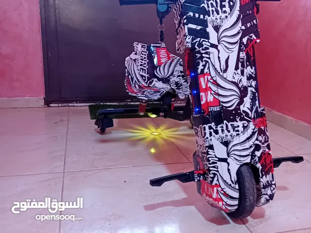 سكوتر دريفت الحجم جامبو شبه جديد استخدام اقل من شهر