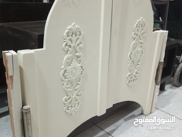 باب وسط متر ب 60 خشب سويد بحال لجديد للبيع
