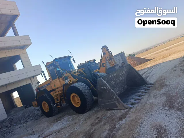 تاجير معدات الإنشائية جرافات كبيره وصغيره تاجير حفار جنزير تاجير حفار JCB جي سي بي تاجير قلابات