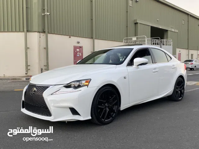 للبيع لكزس is 200 توربو موديل 2016 F اصلي وارد امريكا