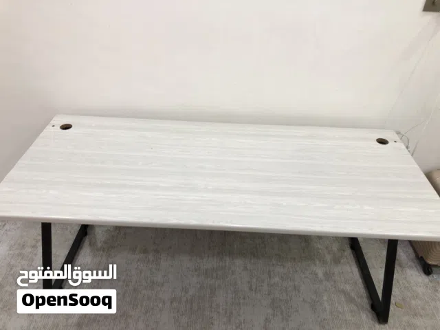 طاوله للبيع