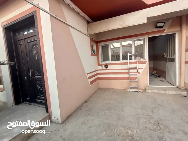 200 m2 2 Bedrooms Townhouse for Rent in Basra Other
