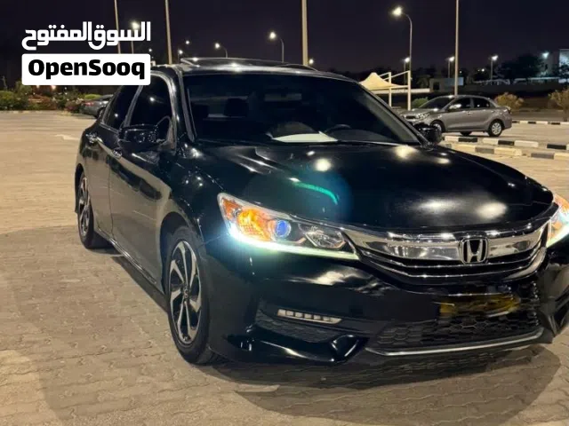 2017 هوندا اكورد EX-L