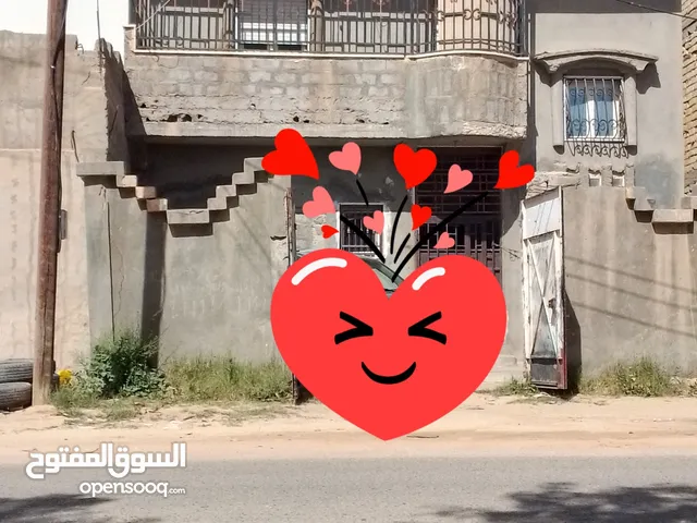منزل للبيع دورين مشاء الله تعالى وشوف واحكم كويس حتى في بناء .