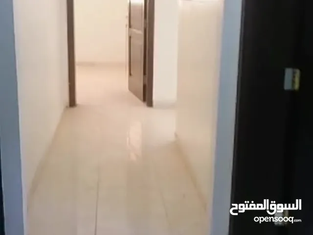 200 m2 5 Bedrooms Apartments for Rent in Al Madinah Al Khalidiyyah