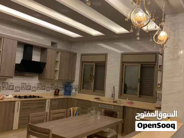 شبه فيلا للبيع بسعر حرق