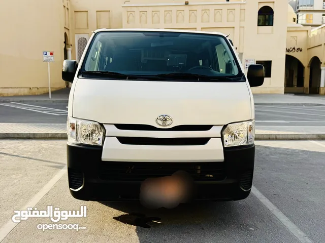 TOYOTA HIACE 6 SEATER GOODS VAN (Can Remove Rear Seats an Use Fully Cargo Van EXCELLENT CONDITION