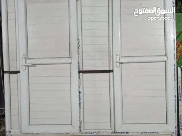 قواطع مع ابواب بي في سي