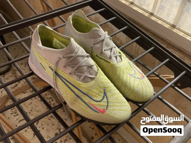 أحذية للبيع شوف الوصف