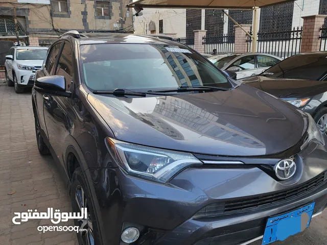 Used Toyota RAV 4 in Sana'a