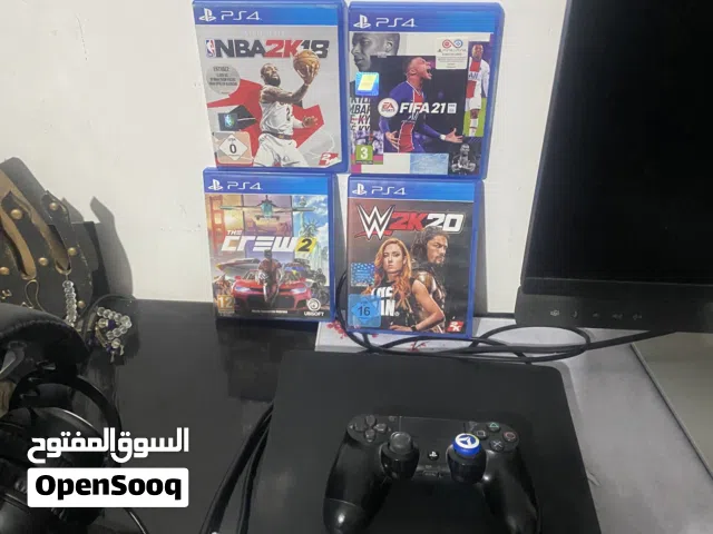 بلاستيشن 4 للبيع الاستعمال فقط سنه ما بطلعلها صوت مراوح