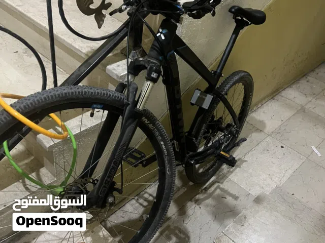 سيكل للبيع الحاله ممتازه الحجم الكبير  والغيرات شغاله والسيكل ماركه