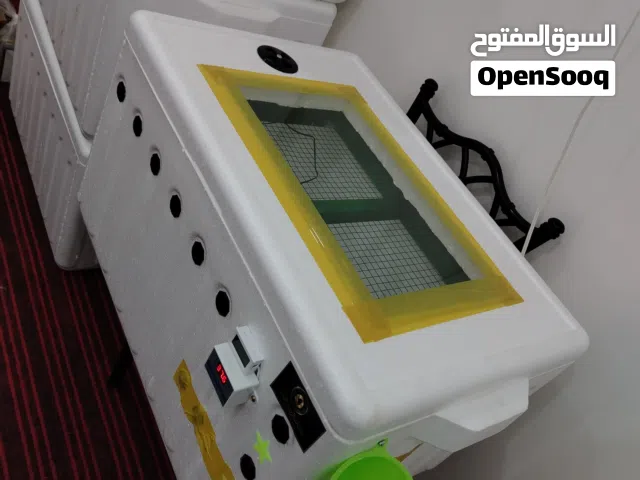 فقاسة حجم 80 بيضة اقرا الوصف
