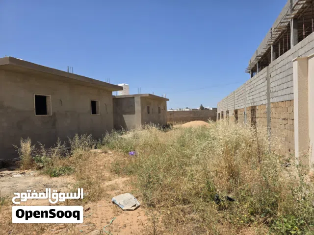 شقق للبيع او بدل بمزرعة