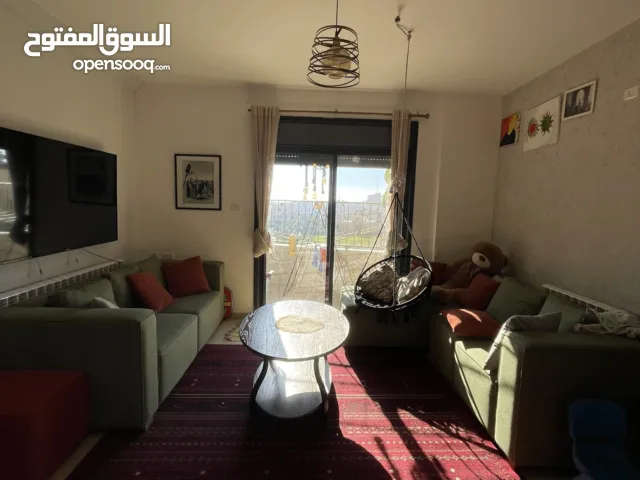 شقة مميزة سطح مرحبا للبيع بسبب السفر 170 متر مشمسة ومطلة من جميع الجهات