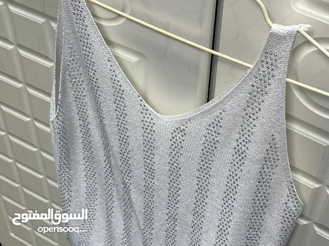 Sleeveless Shirts Tops - Shirts in Sharjah