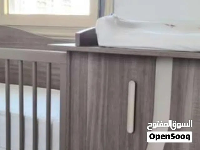 سرير اطفال