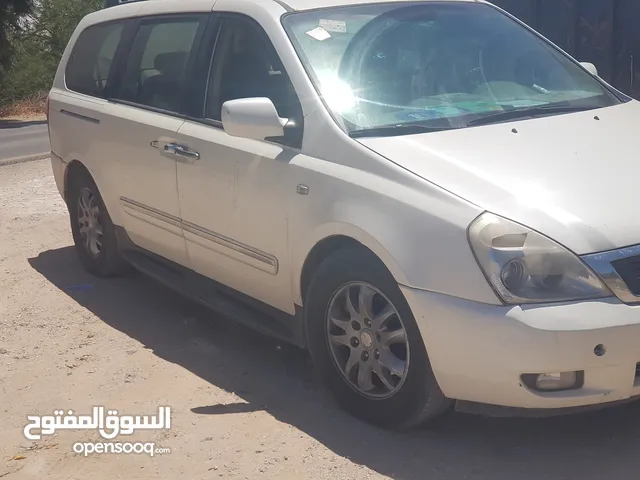 kia كرنفال 2006 للبيع