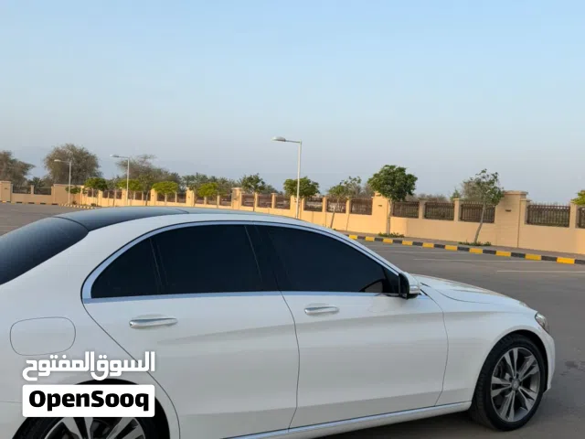 2015 مرسيدس بنز الفئة-C C 300